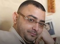 نقابة الصحفيين: الكاتب محمد المياحي يتعرض لإجراءات انتقامية في سجون الحوثيين