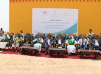 محافظ المهرة يدشن مشروع تعزيز مصادر المياه الرابط بين وادي فوري بوادي الجزع بتمويل سعودي