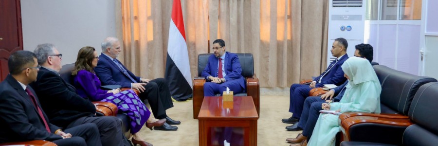 رئيس الوزراء يشدد على ضرورة تصحيح السرديات المغلوطة بشأن القضية اليمنية