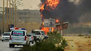 قصف جوي يستهدف مواقع لسرايا الدفاع عن بنغازي وسط ليبيا