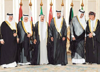 وزير بحريني سابق: ثلاثة أرباع مشاكل اليمن ستحل جذرياً لو أصبح عضواً في مجلس التعاون الخليجي