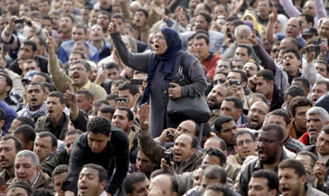الشعبان التونسي والمصري يسطران صفحة إنهاء الاستبداد