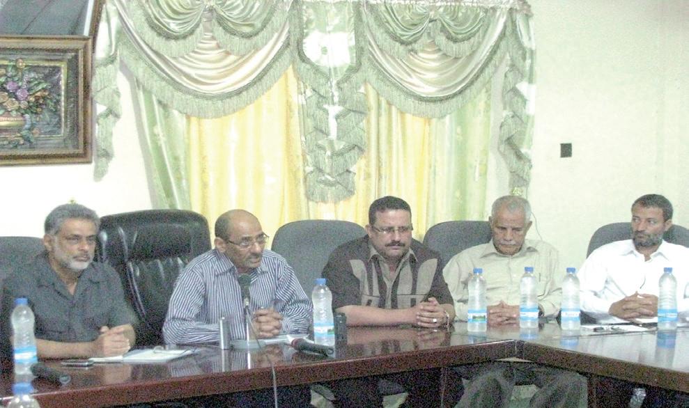 محلي لحج يؤكد التمسك بالشرعية الدستورية كخيار ومطلب حقيقي للشعب اليمني