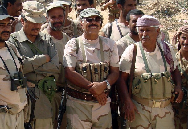اشتباكات أمس أمام الفرقة الأولى كانت محاولة من النظام لاغتيال اللواء علي محسن