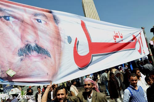 سياسيون: النظام لن يقبل أي مبادرة وعلى المجتمع الدولي رفع الغطاء عنه ومحاسبته والإقرار بحقوق الشعب اليمني