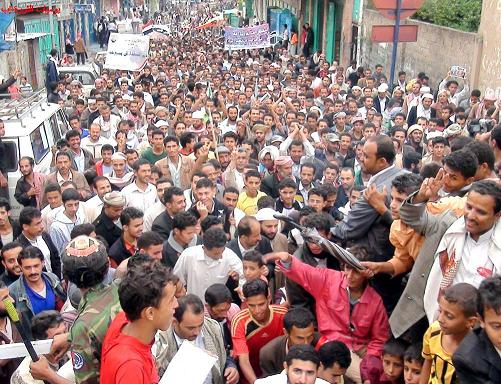  إب.. مسيرة لمئات الآلاف ابتهاجاً بانتصار الثورة الليبية