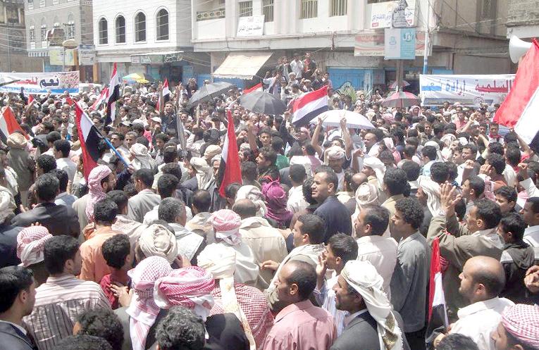 مئات الآلاف في إب يطالبون بمحاكمة بقايا النظام 
