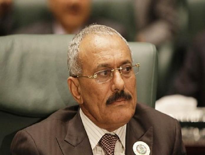 الرئيس صالح يفتح النار على المعارضة ويدعوها للحوار ويصف ما يجري بتقليد أعمى