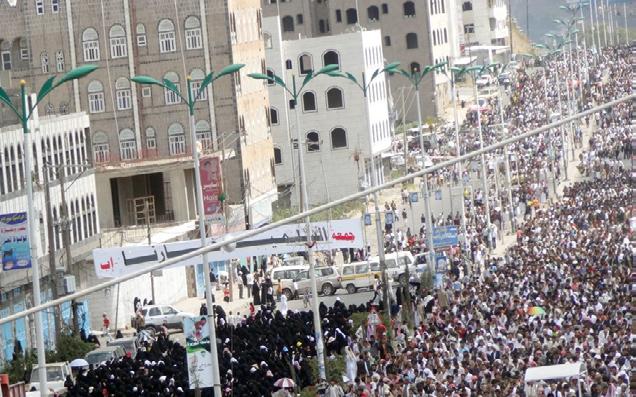 أكثر من مليون ثائر يحتشدون في ثلاث ساحات بمحافظة إب
