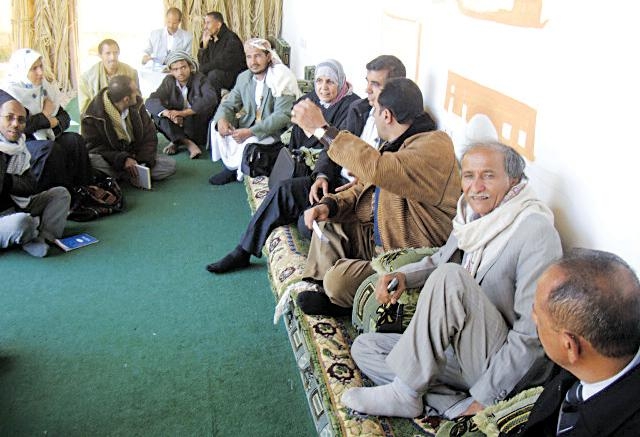 وفد المجلس الوطني في دماج يصطدم بتعسف الحوثيين وتقاعس السلطة المحلية وفرص الحل تتضاءل