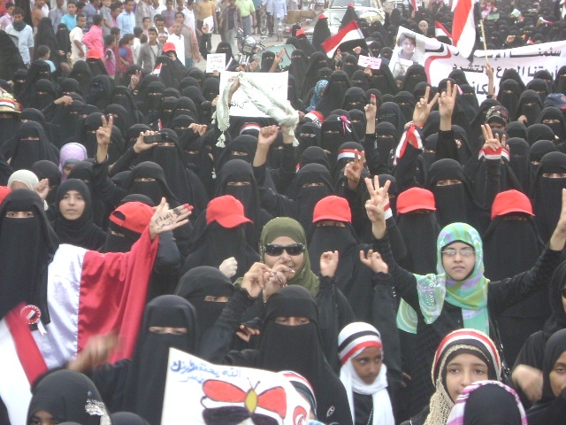 رئيس المجلس الثوري بالحديدة ينفي تنظيم مسيرة راجلة إلى صنعاء ويحذر من العمل الفردي