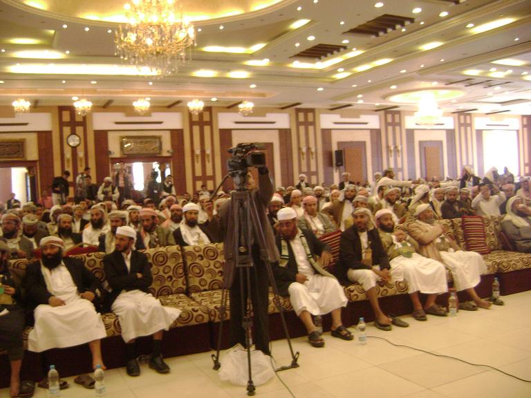 السلفيون باليمن يساوون بين إرهاب القاعدة في أبين وجرائم الحوثيين في حجة وصعدة