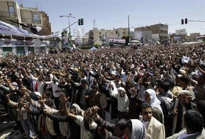 صبرة: الخارج اغتال الثورة اليمنية وأميركا أعطت الضوء الأخضر ليعبث صالح بالبلاد