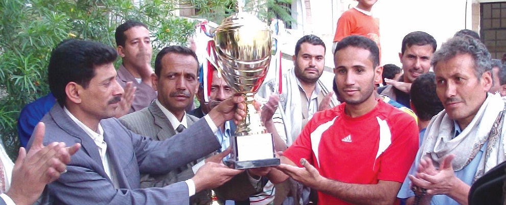 مديرية صنعاء القديمة تكرم فريقها الفائز ببطولة كمران الخماسية