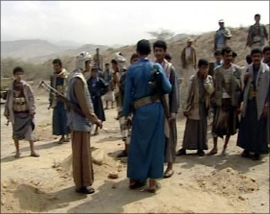 مسلحو الحوثي ينفذون حملة اعتقالات ومداهمات واسعة لمنازل المواطنين بصعدة