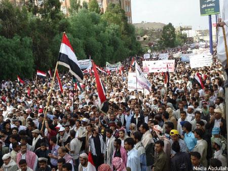  مليونية الغضب الثوري تجوب شوارع العاصمة للمطالبة بإقالة العائلة ورفضاً للمماطلة والتسويف