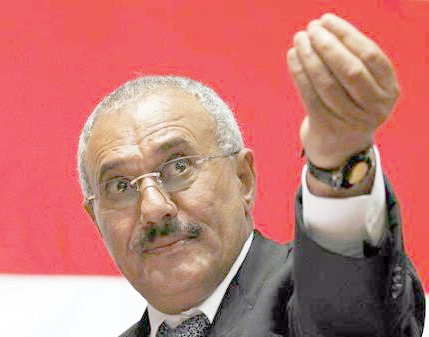 صالح يهدد بفتح الملفات المغلقة للرئيس عبدربه وجماعة الإخوان