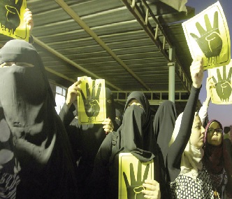 مصر.. مظاهرات ضد الانقلاب وأحكام بالمؤبد لكوادر الإخوان