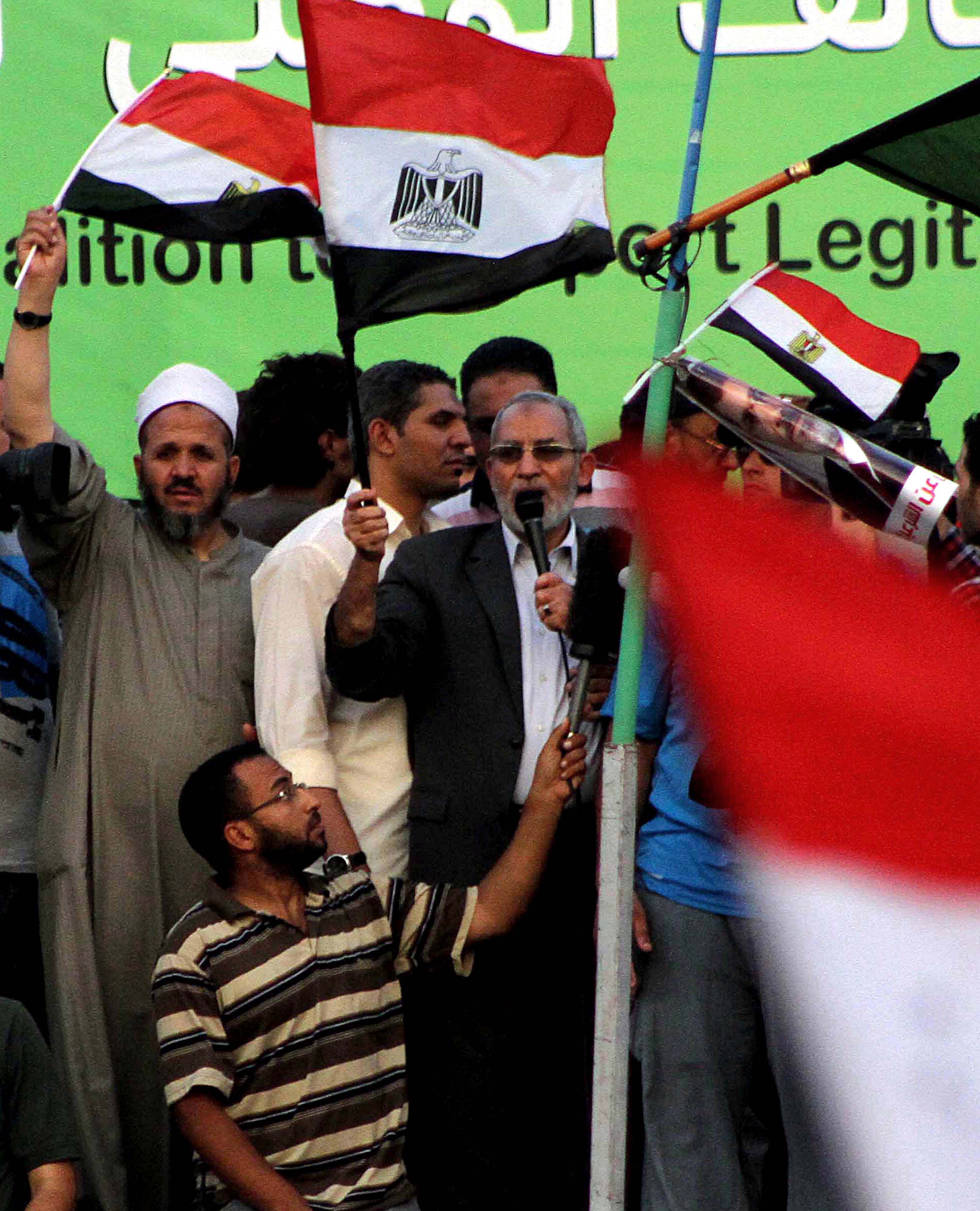 مرشد الإخوان: الانقلاب باطل ولن تعرف مصر حكماً عسكرياً بعد الآن
