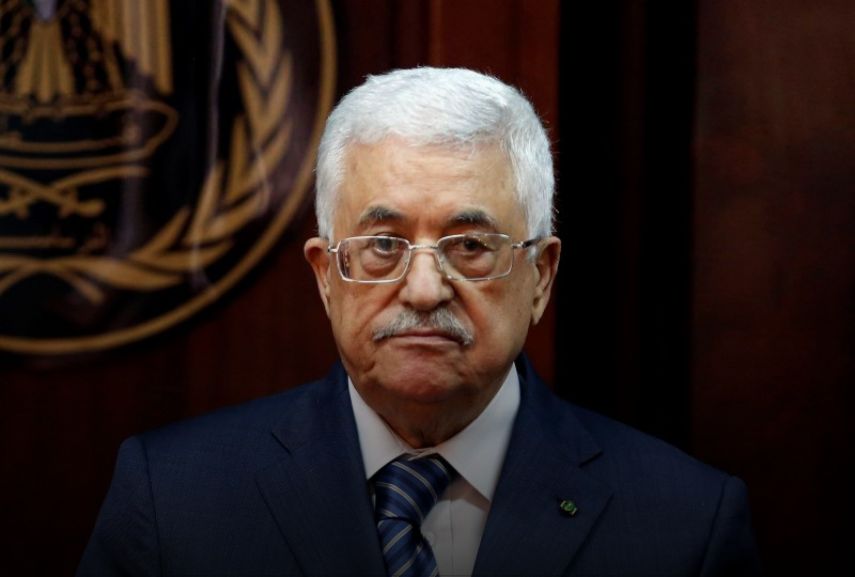 عباس يعين رؤساء دوائر منظمة التحرير الفلسطينية وسط أزمة مع الجبهة الديمقراطية
