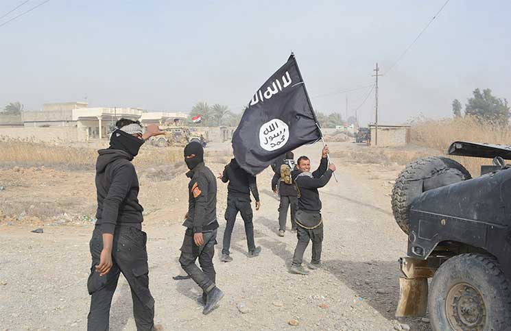 مقتل خمسة من أفراد عائلة واحدة في هجوم لتنظيم “الدولة” شمال بغداد