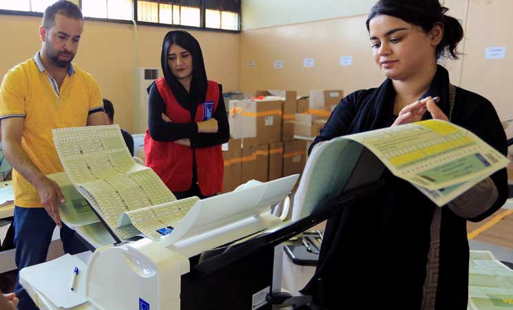 أحزاب عراقية ترفض النتائج الجديدة للانتخابات وعلاوي يؤكد: تزوير وانعدام نزاهة