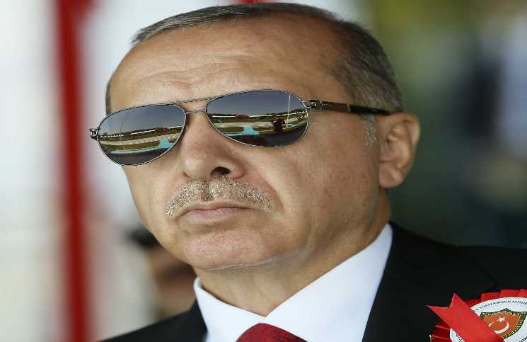 أردوغان: لا يمكن تركيع الشعب التركي عبر الدولار