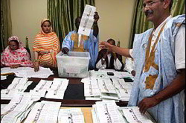 موريتانيا: انتخابات طبعها التنافس الشرس وتقدم فيها الحزب الحاكم والإسلاميون
