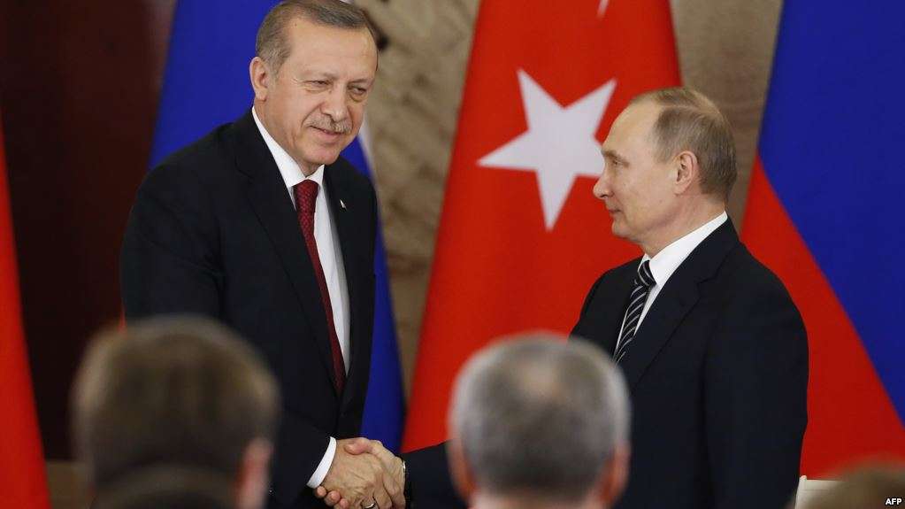 بدء انسحاب أول فصيل مقاتل من الشمال السوري بموجب الاتفاق الروسي-التركي