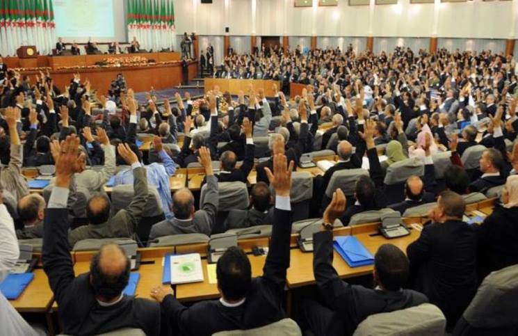 مجلس النواب الجزائري ينتخب رئيساً جديدا له وسط مقاطعة المعارضة