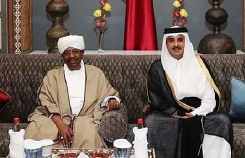 أمير قطر يلتقي الرئيس السوداني عمر البشير في الدوحة