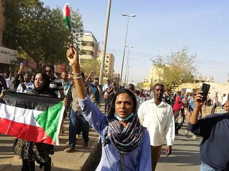 الشرطة تطلق الغاز المسيل للدموع على تظاهرات جديدة في السودان
