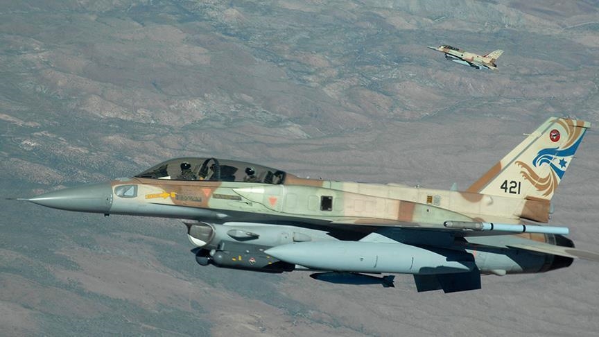 طائرات إسرائيلية تقصف موقعاً لحماس وسط غزة