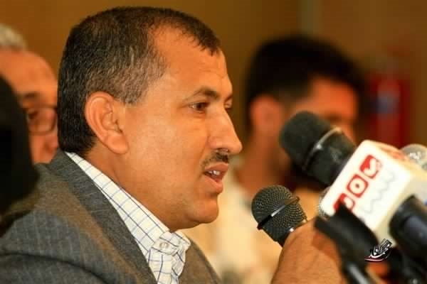 رئيس إعلامية الإصلاح: المعركة مع المليشيات الحوثية مقدسة وليس من مصلحة اليمن أن تكون بيدقاً بيد الآخرين 