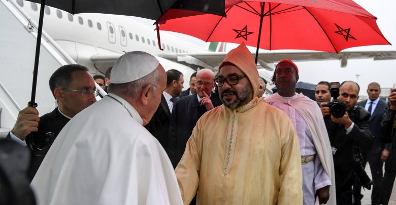 البابا فرنسيس يصل المغرب في زيارة تستغرق يومين
