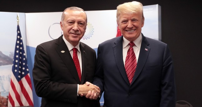 أردوغان وترامب يبحثان قضايا إقليمية