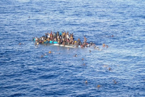 مصرع ثلاث مهاجرات ضمن 69 آخرين أنقذتهم البحرية المغربية