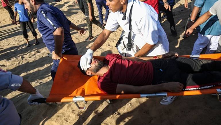إصابة 97 فلسطينياً بينهم 49 برصاص الاحتلال شرقي غزة