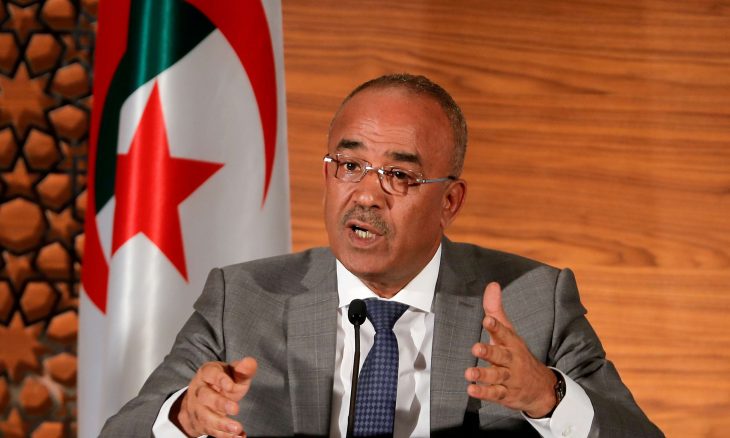 حزب رئيس البرلمان الجزائري يطالب برحيل الحكومة