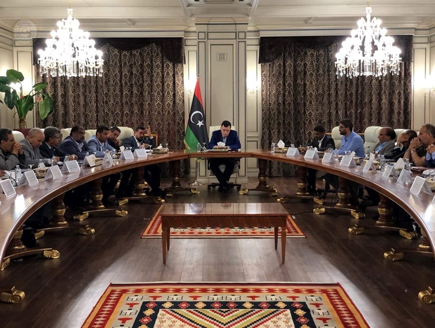 السرّاج يمنع مسؤولي “الوفاق” الليبية من عقد لقاءات مع الأطراف الخارجية إلا بإذن