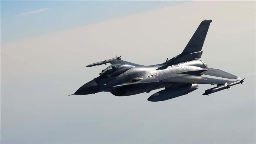 ليبيا.. طيران “الوفاق” يستهدف قاعدة الجفرة الجوية التابعة لحفتر
