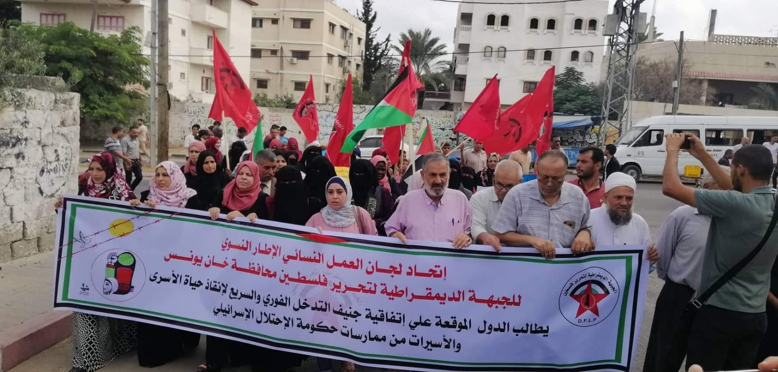 فلسطين.. وقفة بغزة تضامناً مع الأسرى في السجون الإسرائيلية
