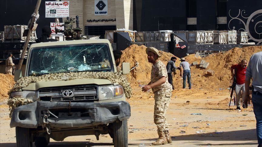 ليبيا.. “الوفاق” تستهدف تمركزات لقوات حفتر جنوبي طرابلس