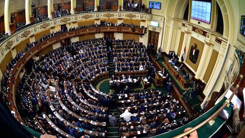 مصر.. دعوات بالبرلمان للتحقيق مع نائب معارض طالب برئاسيات مبكرة