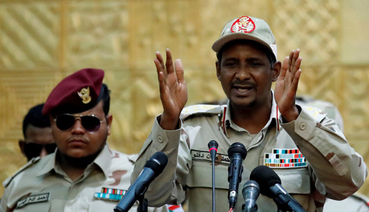 السودان.. حميدتي يكشف التفاصيل ويتهم صلاح قوش بالتخطيط لإحداث تمرد هيئة عمليات المخابرات