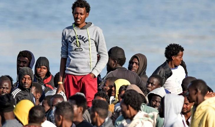 موريتانيا ترحل مجموعة مهاجرين أفارقة إلى بلدانهم الأصلية