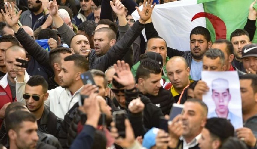 الجزائر: في الجمعة الـ 53 ..مظاهرات حاشدة في الذكرى الأولى للحراك الشعبي
