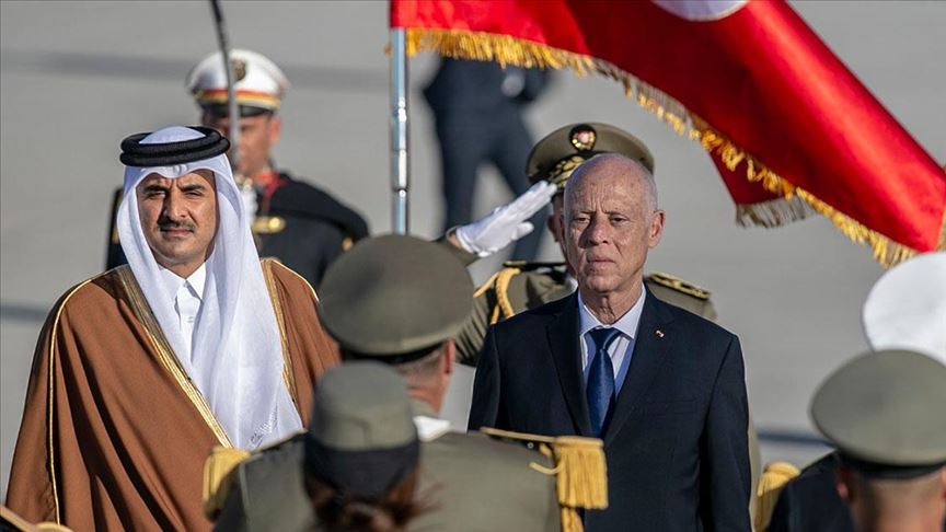أمير قطر يبدأ زيارة رسمية إلى تونس