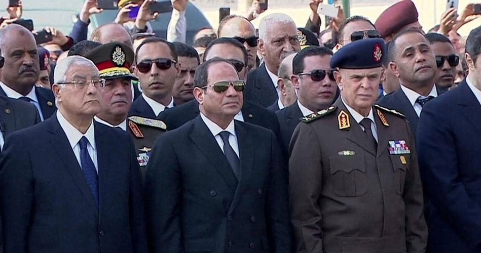 السيسي يتقدم جنازة عسكرية للرئيس المصري الأسبق مبارك