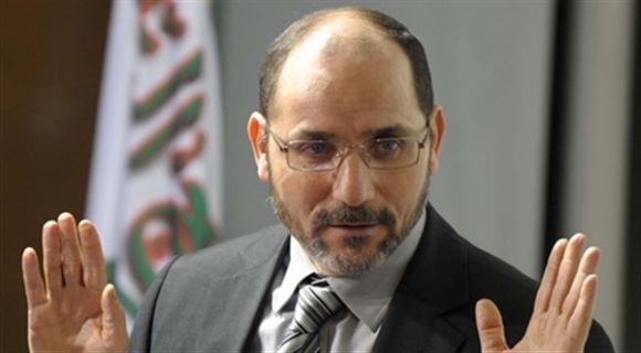 زعيم “إخوان الجزائر” يتهم التيار العلماني بالعمالة لفرنسا وبمحاولة السيطرة على الحراك